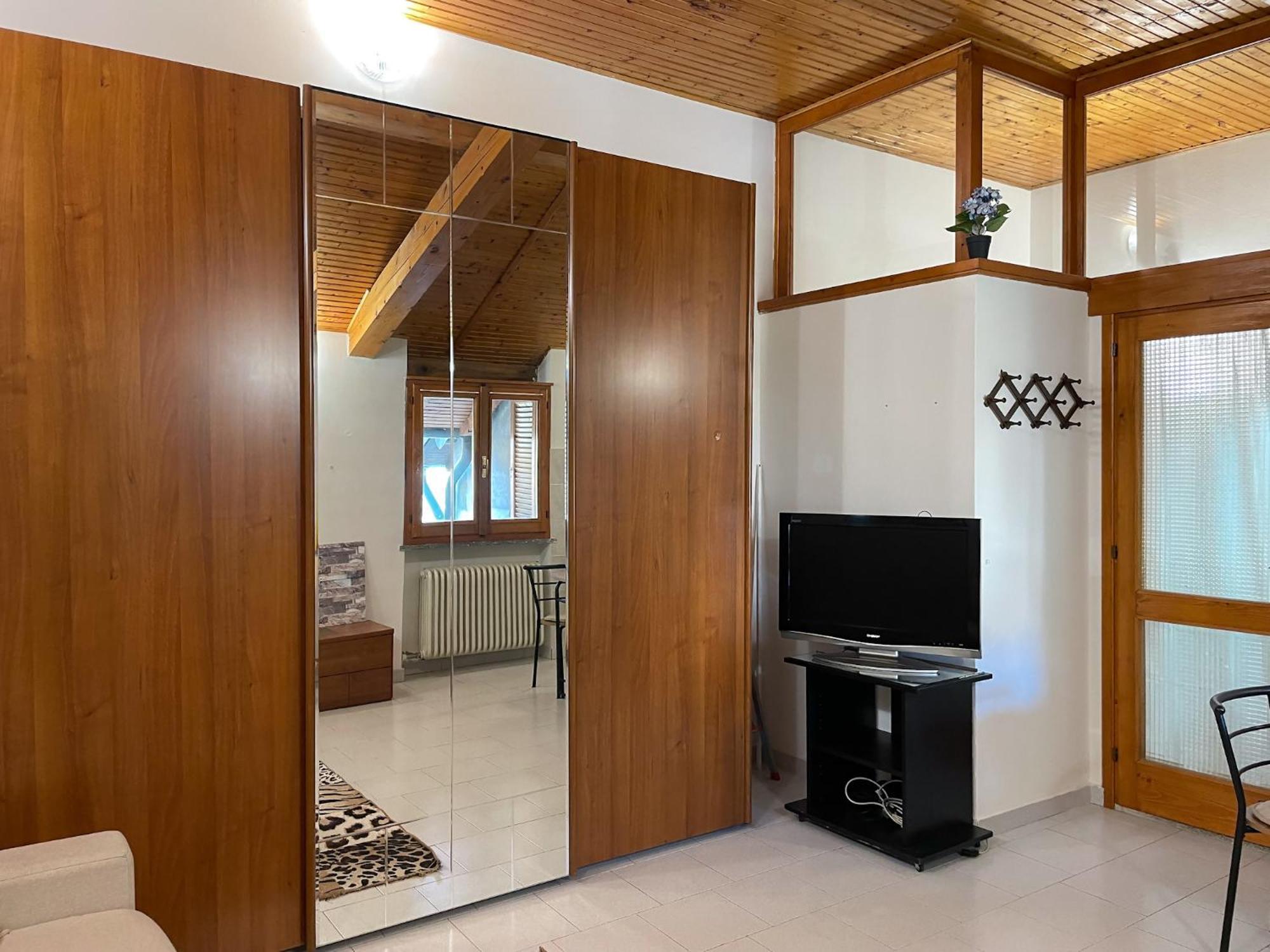 La Corte Dei Torri Loft On The Lake Oliveto Lario Экстерьер фото