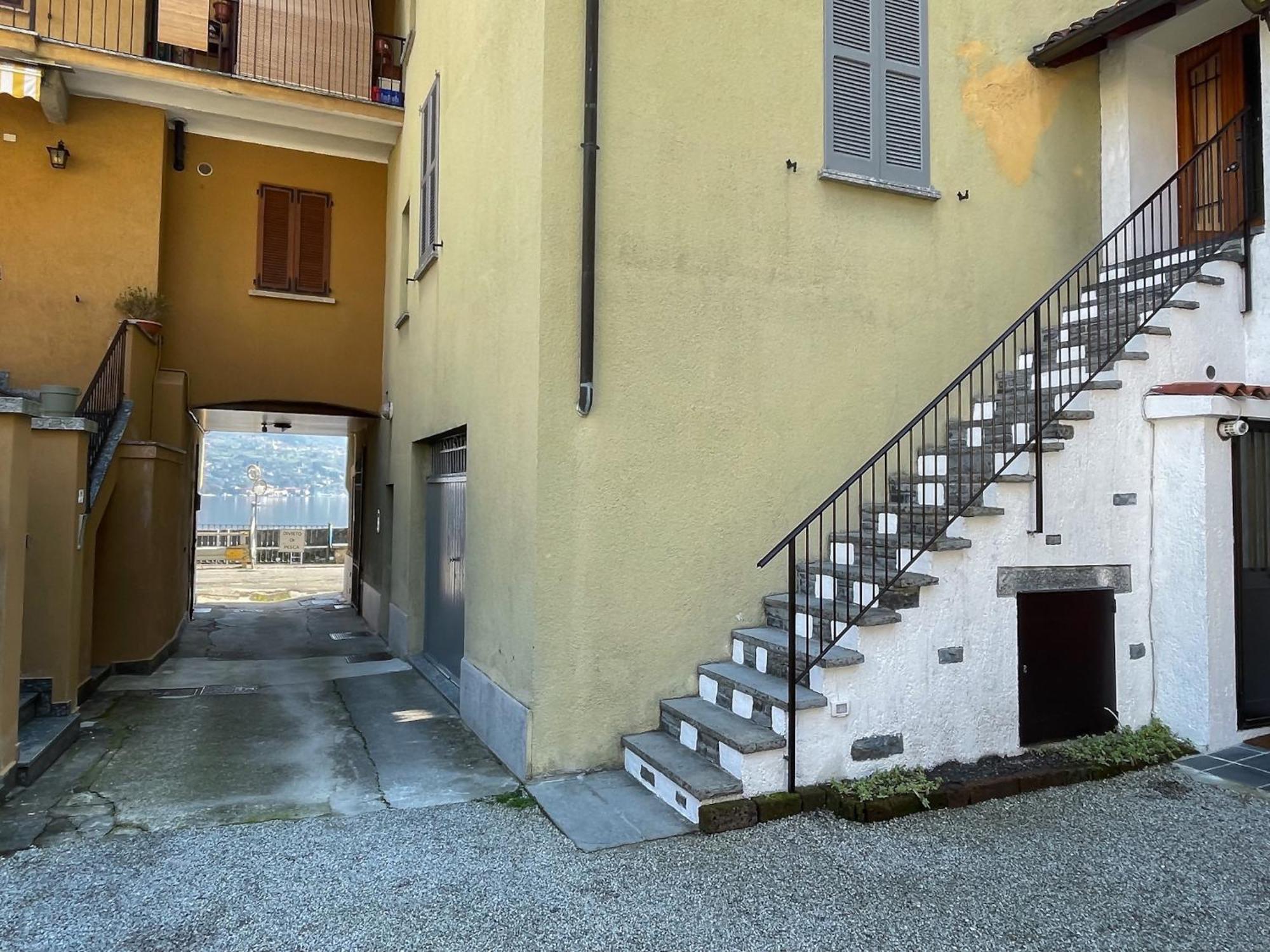 La Corte Dei Torri Loft On The Lake Oliveto Lario Экстерьер фото